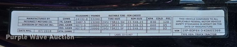 image for item DW7020 2019 Peterbilt 579 semi truck