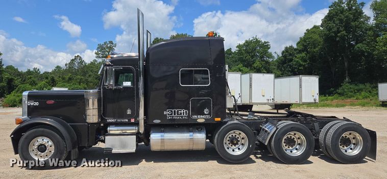 image for item DW7035 2005 Peterbilt  379 semi truck