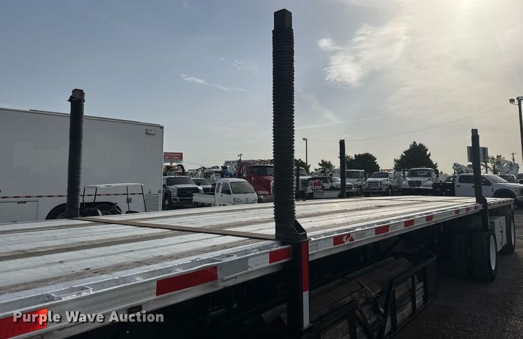 image for item DY0006 2019 Transcraft 554 C  flatbed trailer