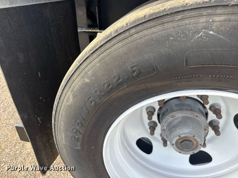 image for item DY0006 2019 Transcraft 554 C  flatbed trailer