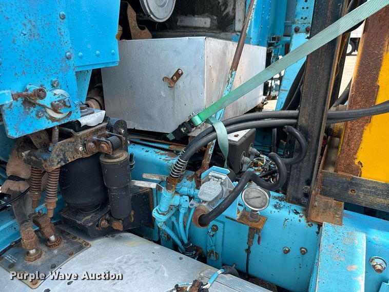 image for item DY0016 1991 Freightliner FLA086 semi truck