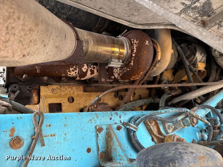 image for item DY0016 1991 Freightliner FLA086 semi truck