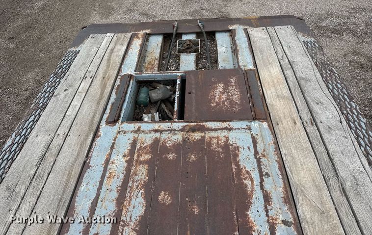 image for item DY0038 1985 Load King 504 DFP lowboy equipment trailer