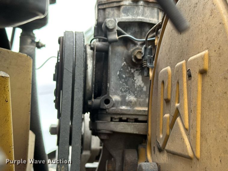 image for item DY0041 2000 Kenworth T800 semi truck