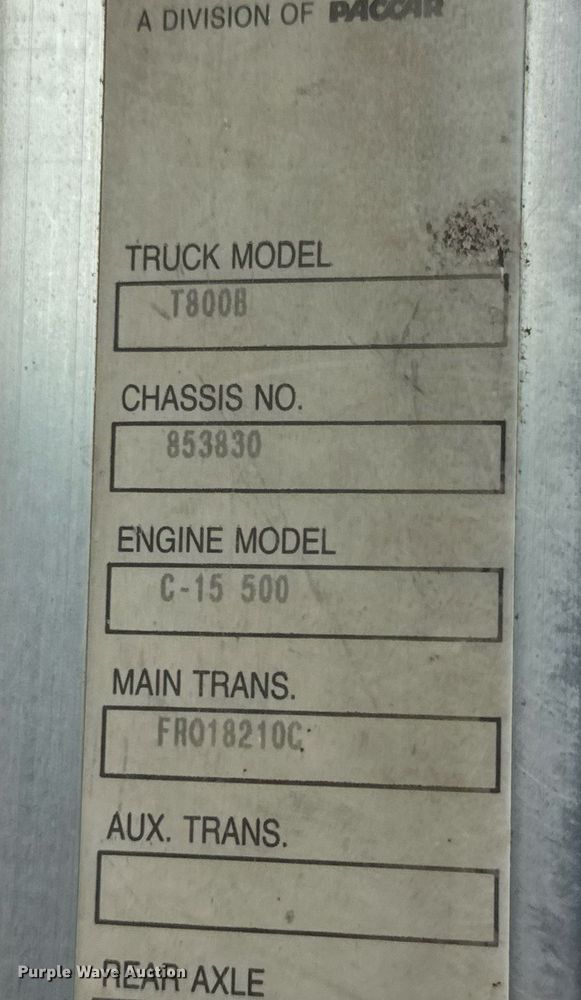 image for item DY0041 2000 Kenworth T800 semi truck