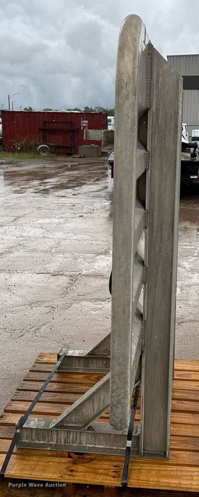 image for item DY0163 Merritt headache rack