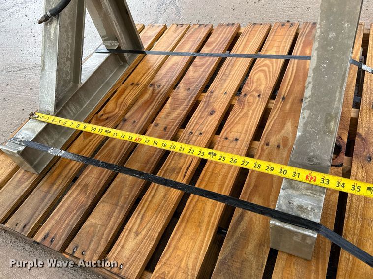 image for item DY0163 Merritt headache rack