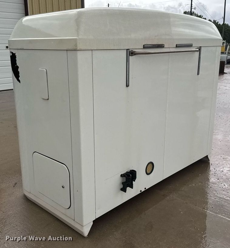 image for item DY0165 Mack sleeper cab