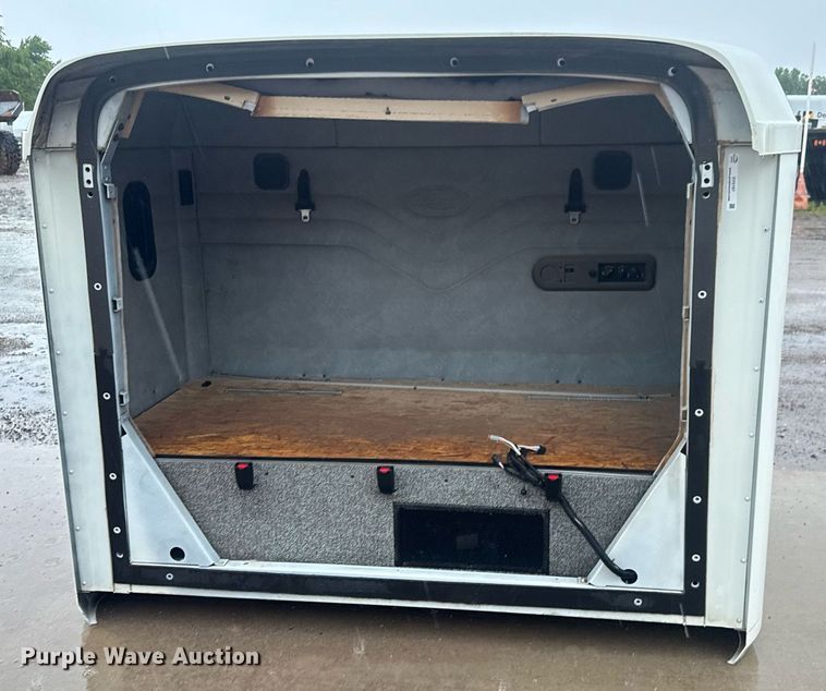 image for item DY0167 Mack sleeper cab