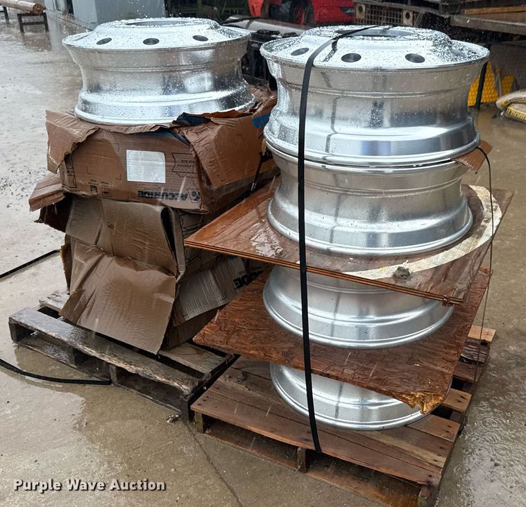 image for item DY0169 (8) Accuride wheels