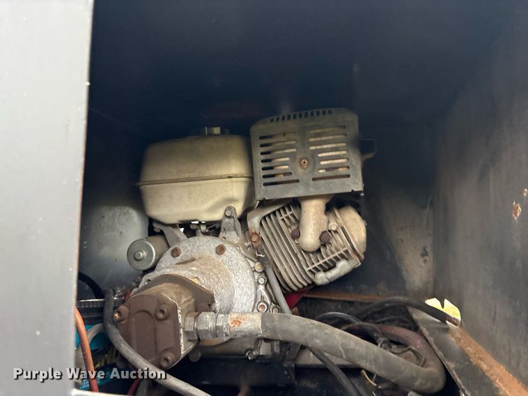 image for item DY0507 2011 Kaufman lowboy equipment trailer