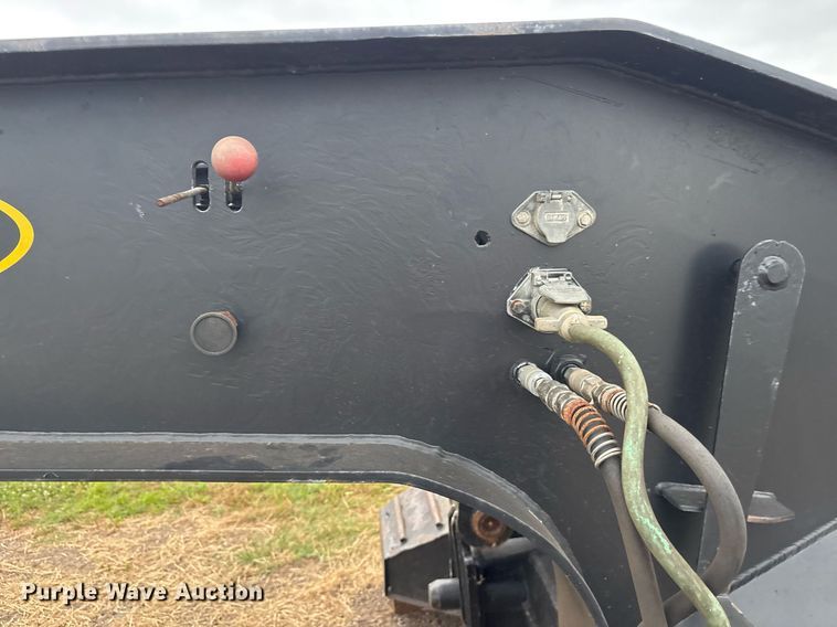 image for item DY0507 2011 Kaufman lowboy equipment trailer