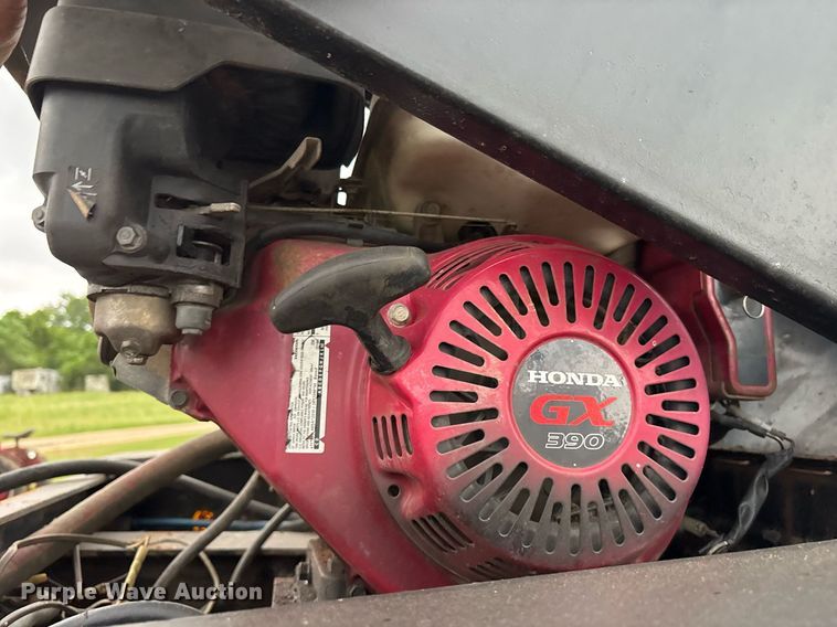 image for item DY0507 2011 Kaufman lowboy equipment trailer