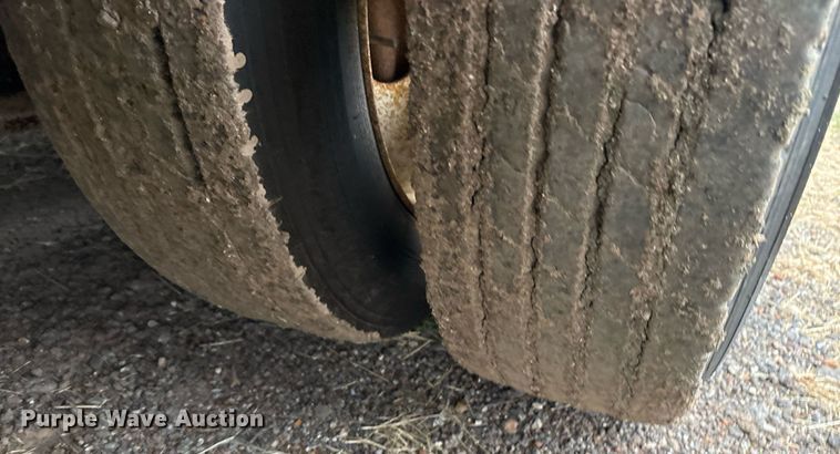 image for item DY0507 2011 Kaufman lowboy equipment trailer