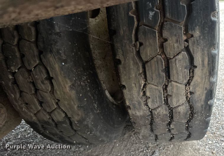 image for item DY0507 2011 Kaufman lowboy equipment trailer