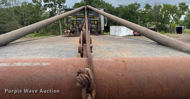 image for item DY0526 1989 Mack R690ST winch truck