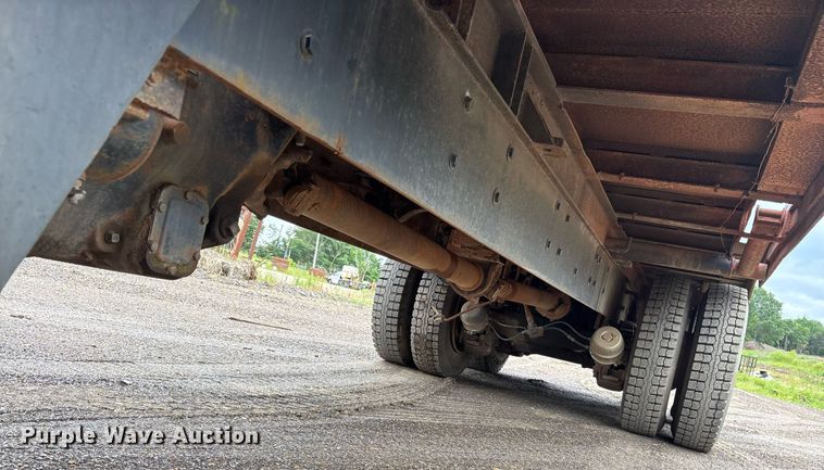 image for item DY0526 1989 Mack R690ST winch truck