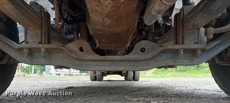 image for item DY0526 1989 Mack R690ST winch truck