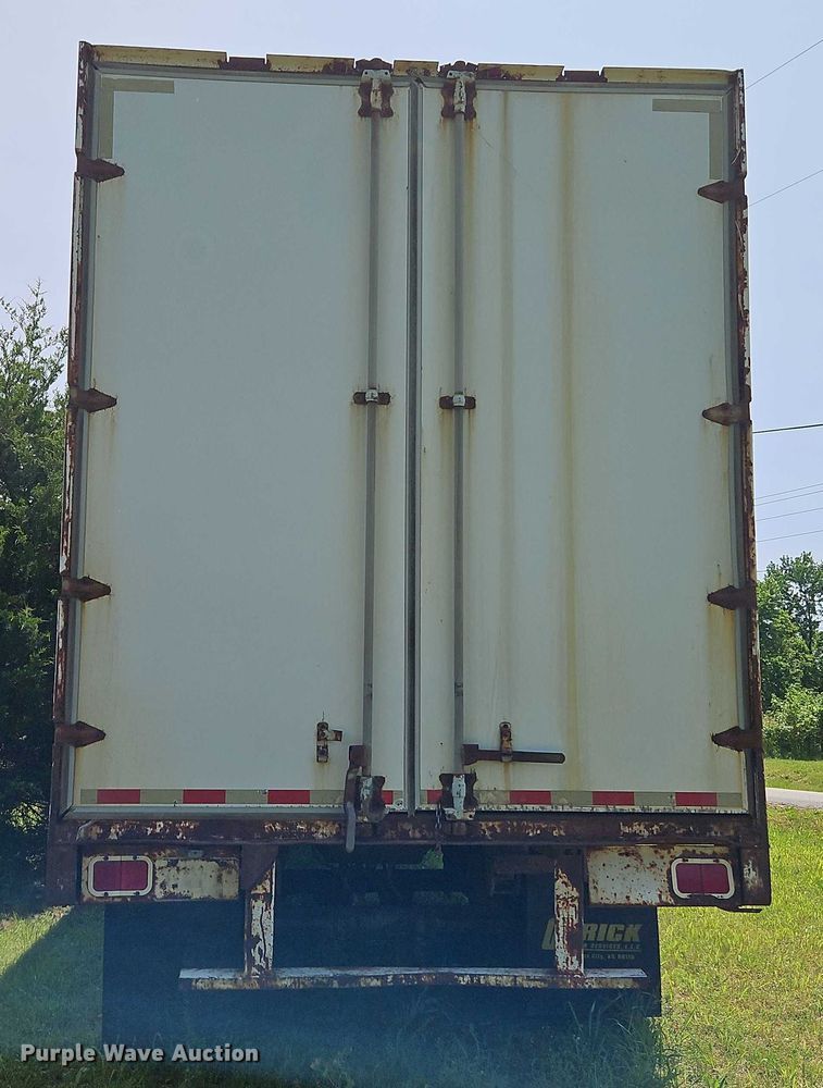 image for item EB8105 1986 Trailmobile 01HA-1SAL dry van trailer