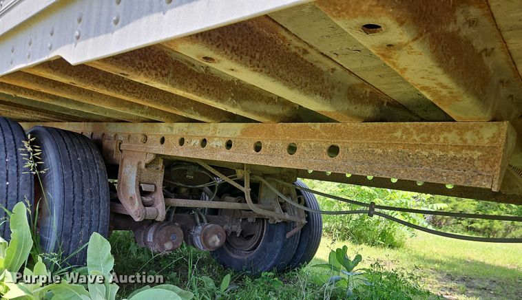 image for item EB8105 1986 Trailmobile 01HA-1SAL dry van trailer