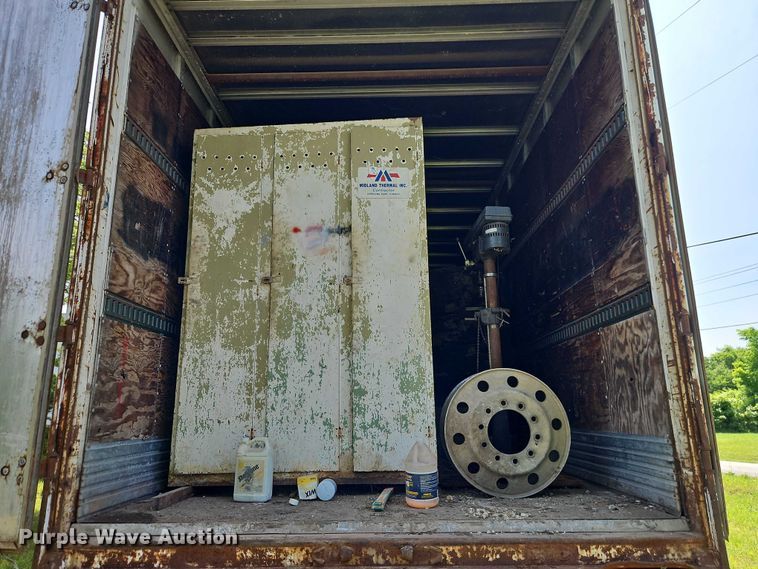 image for item EB8105 1986 Trailmobile 01HA-1SAL dry van trailer