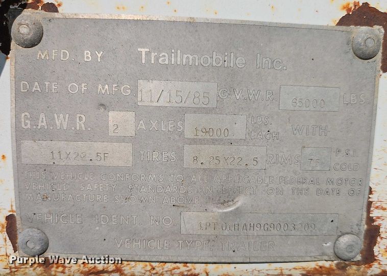 image for item EB8105 1986 Trailmobile 01HA-1SAL dry van trailer