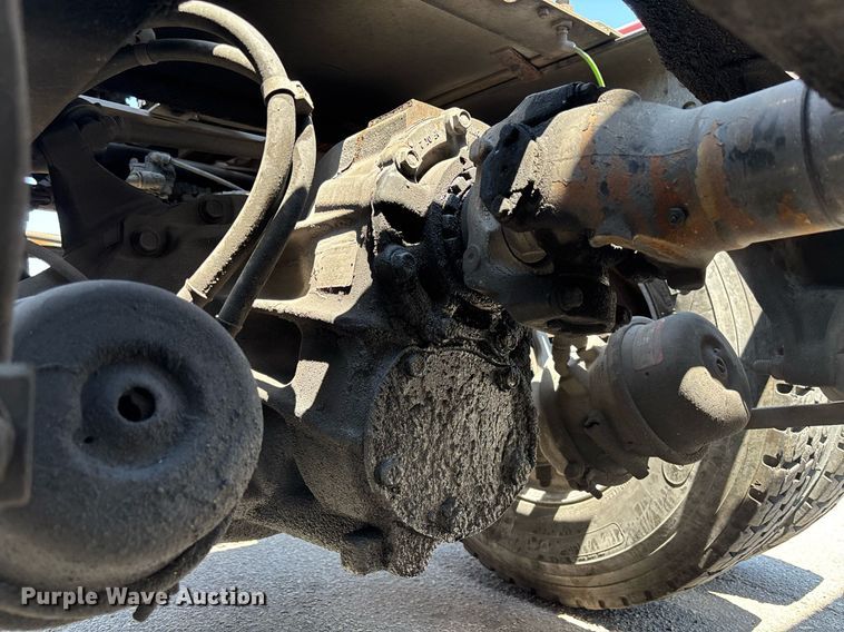 image for item EC3578 2006 Freightliner CL112 semi truck