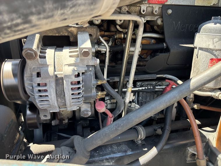 image for item EC3578 2006 Freightliner CL112 semi truck