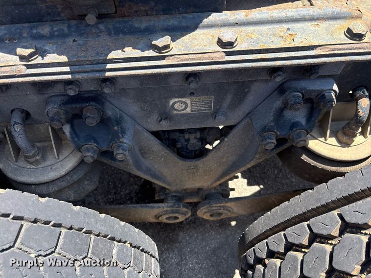 image for item EC3597 2004 Kenworth W900B semi truck