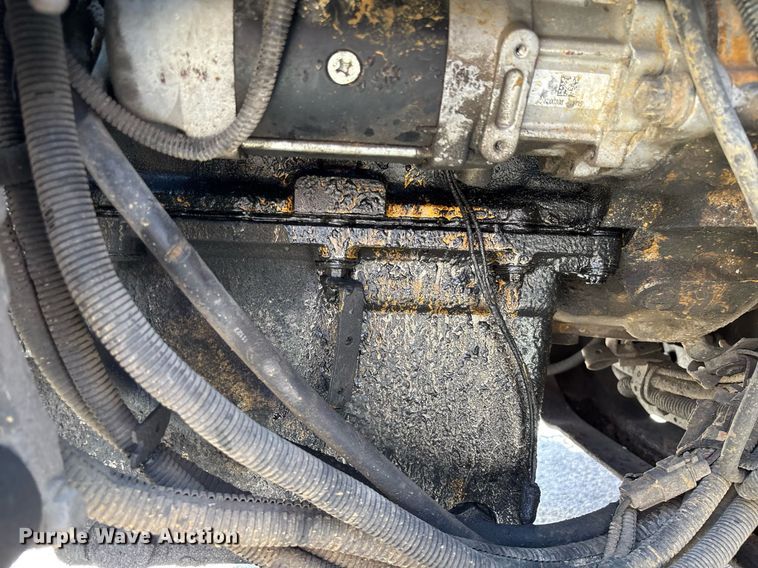 image for item EC3597 2004 Kenworth W900B semi truck