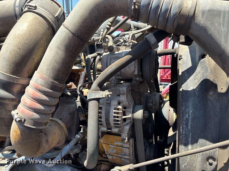 image for item EC3597 2004 Kenworth W900B semi truck