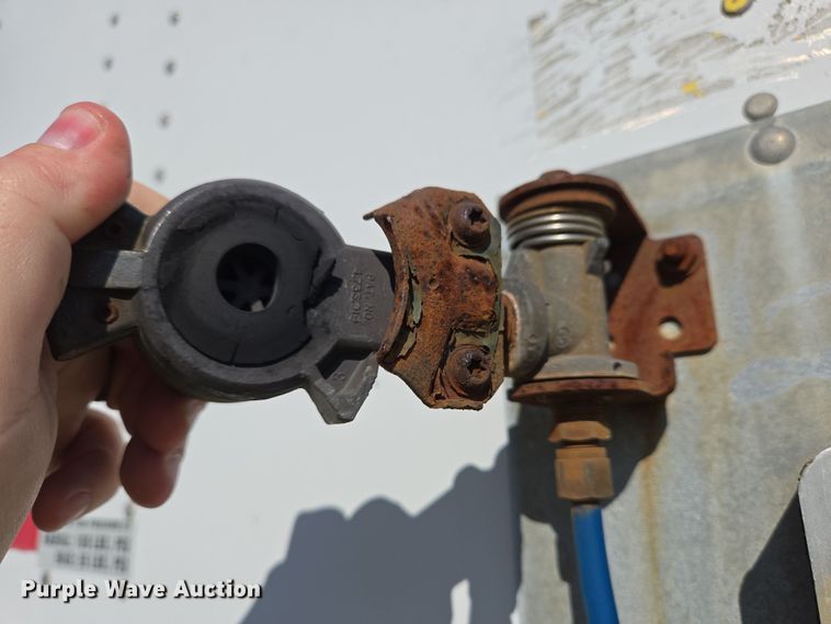 image for item EC4068 2005 Wabash DVCVHPC dry van trailer