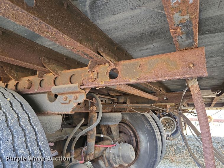 image for item EC4068 2005 Wabash DVCVHPC dry van trailer