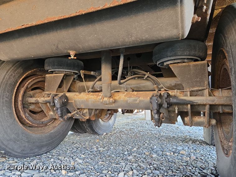 image for item EC4068 2005 Wabash DVCVHPC dry van trailer