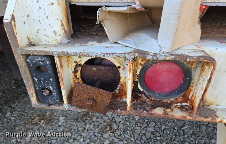 image for item EC4068 2005 Wabash DVCVHPC dry van trailer