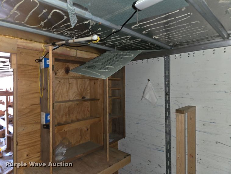 image for item EC4068 2005 Wabash DVCVHPC dry van trailer