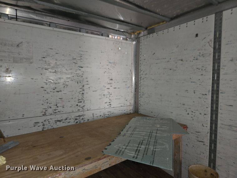 image for item EC4068 2005 Wabash DVCVHPC dry van trailer