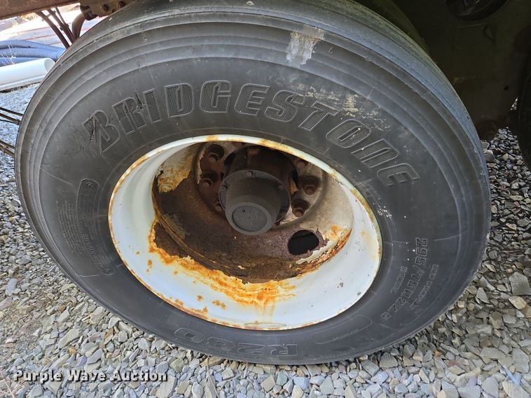 image for item EC4068 2005 Wabash DVCVHPC dry van trailer