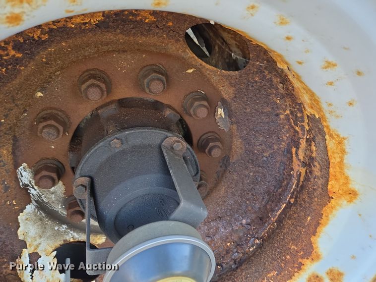 image for item EC4068 2005 Wabash DVCVHPC dry van trailer