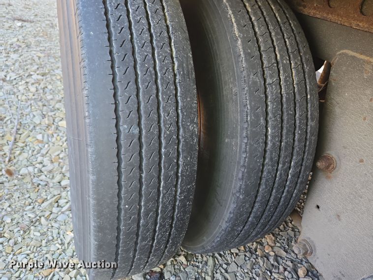 image for item EC4068 2005 Wabash DVCVHPC dry van trailer