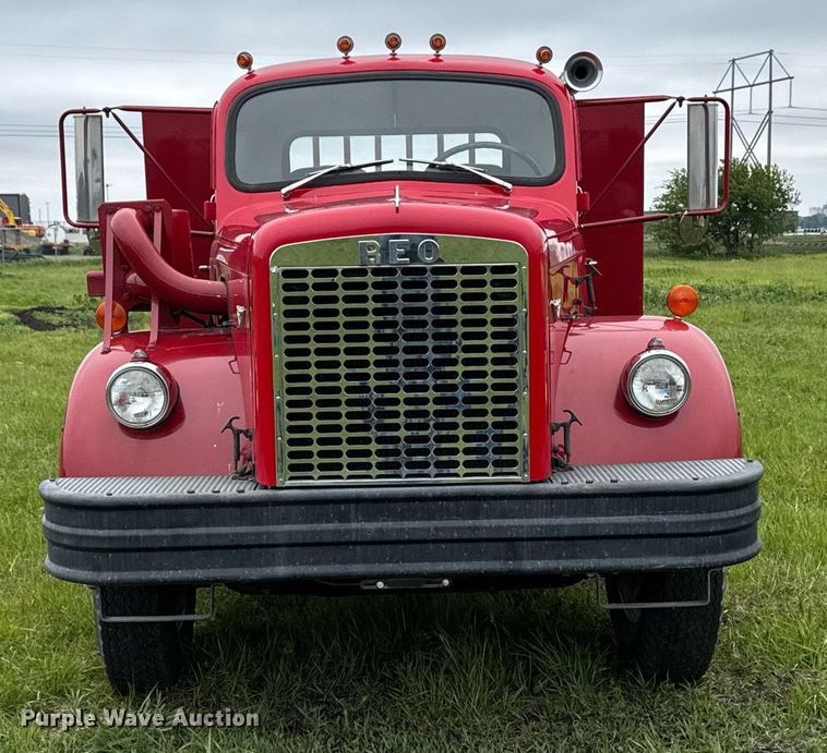 image for item EC7969 1964 REO E330 rollback truck