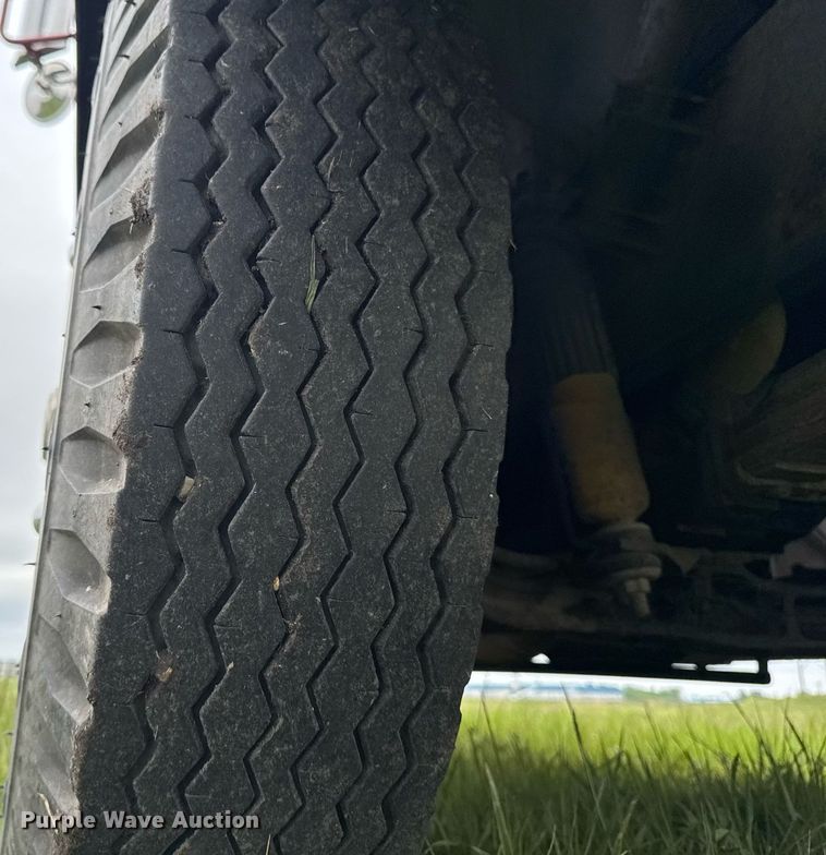 image for item EC7969 1964 REO E330 rollback truck