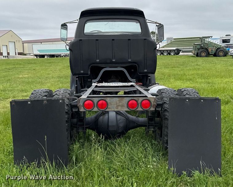 image for item EC7971 1966 Ford N750 truck cab and chassis