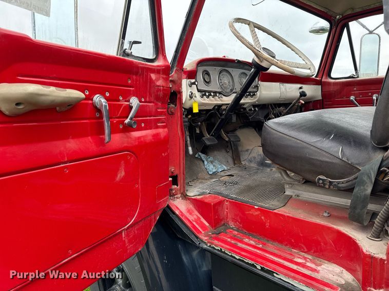 image for item EC7971 1966 Ford N750 truck cab and chassis