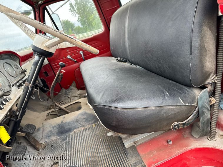 image for item EC7971 1966 Ford N750 truck cab and chassis