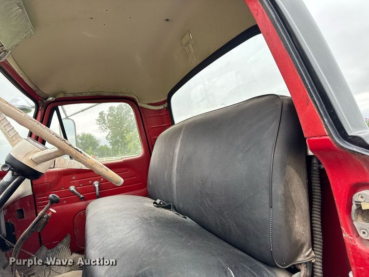 image for item EC7971 1966 Ford N750 truck cab and chassis