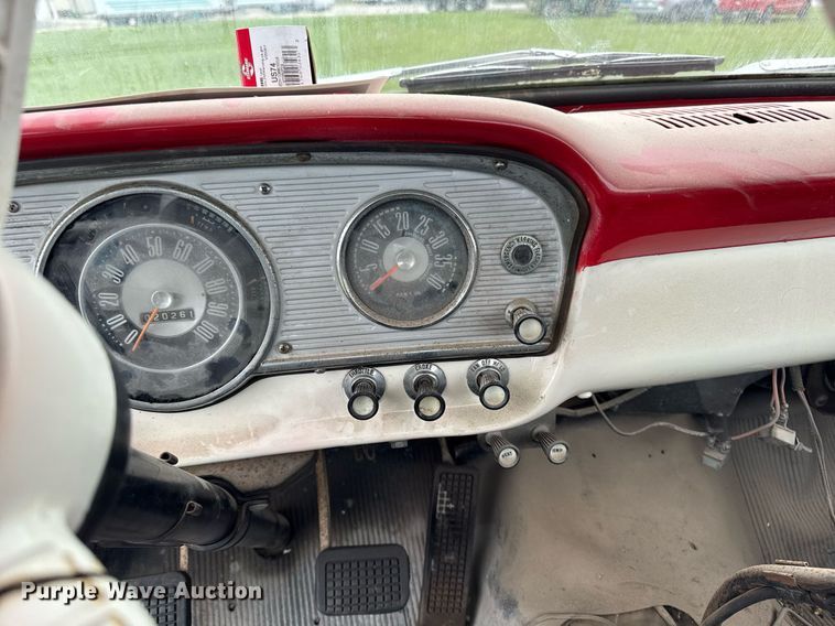 image for item EC7971 1966 Ford N750 truck cab and chassis