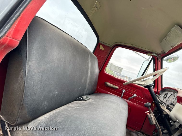 image for item EC7971 1966 Ford N750 truck cab and chassis