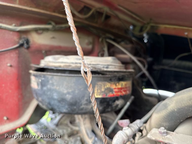 image for item EC7971 1966 Ford N750 truck cab and chassis