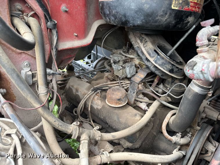 image for item EC7971 1966 Ford N750 truck cab and chassis